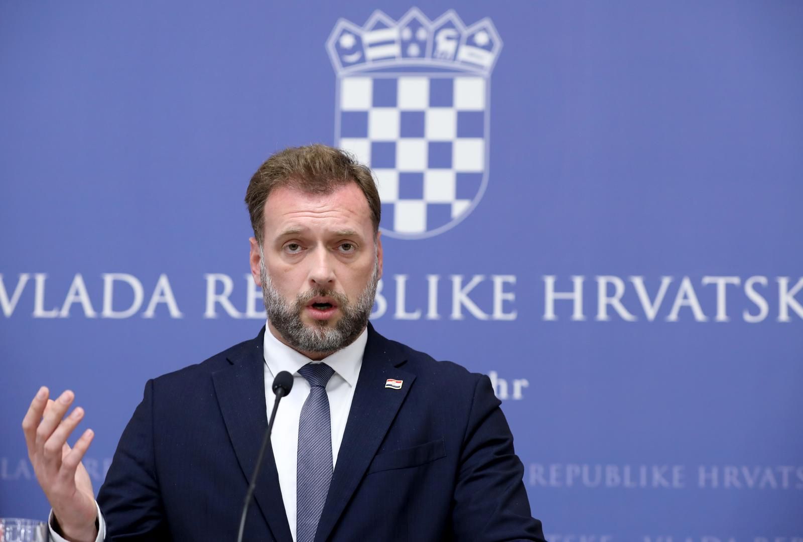08.11.2021., Zagreb - Ministar obrane Mario Banozic, obratio se medijima nakon sastanka s generalima i premijerom Andrejom Plenkovicem.