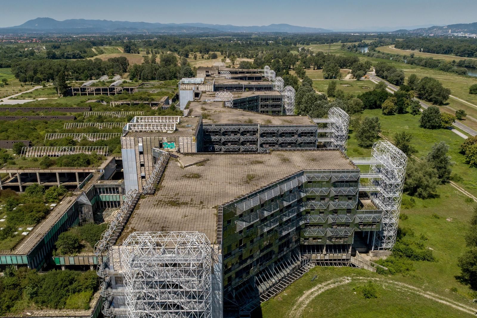 19.06.2021., Zagreb - Fotografija iz zraka nedovrsene Sveucilisne bolnice na lokaciji Blato. Photo: Igor Kralj/PIXSELL