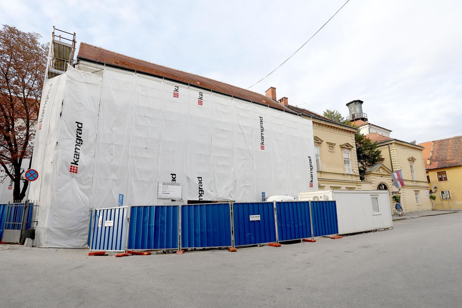 06.10.2021., Zagreb - I dalje su potpuno pusta gradilista skola na Gornjem gradu. Mjesec dana nakon pocetka skolske godine gradska vlast nije nasla nacina da se ponovno pocne s obnovom dvaju gimnazija ostecenih u potresu.