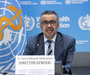 epa09651965 Tedros Adhanom Ghebreyesus, Director General of the World Health Organization (WHO), attends a press conference about COVID-19 and WHO's global health priorities in 2022, at the WHO headquarters in Geneva, Switzerland, 20 December 2021.  EPA/SALVATORE DI NOLFI