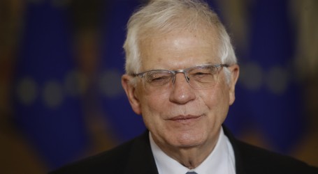Borrell: “EU zasad ne planira povući svoje diplomate iz Ukrajine”