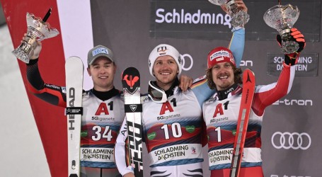 Linus Strasser slavio na noćnom slalomu u Schladmingu, loši nastupi hrvatskih skijaša
