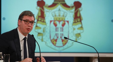 Vučić nazvao Đokovića: “U skladu s međunarodnim pravom…”