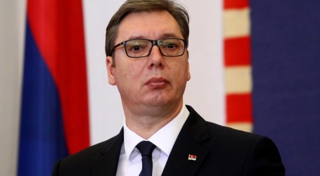 Vučić ne zna od čega se Srbija treba distancirati: “Kakve veze imamo sa sukobom u Ukrajini?”
