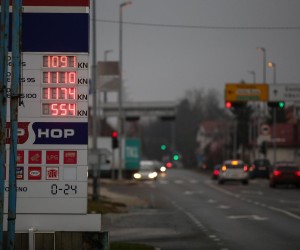 28.10.2021., Velika Gorica - Nove cijene goriva na benzinskim crpkama Photo: Zeljko Hladika/PIXSELL