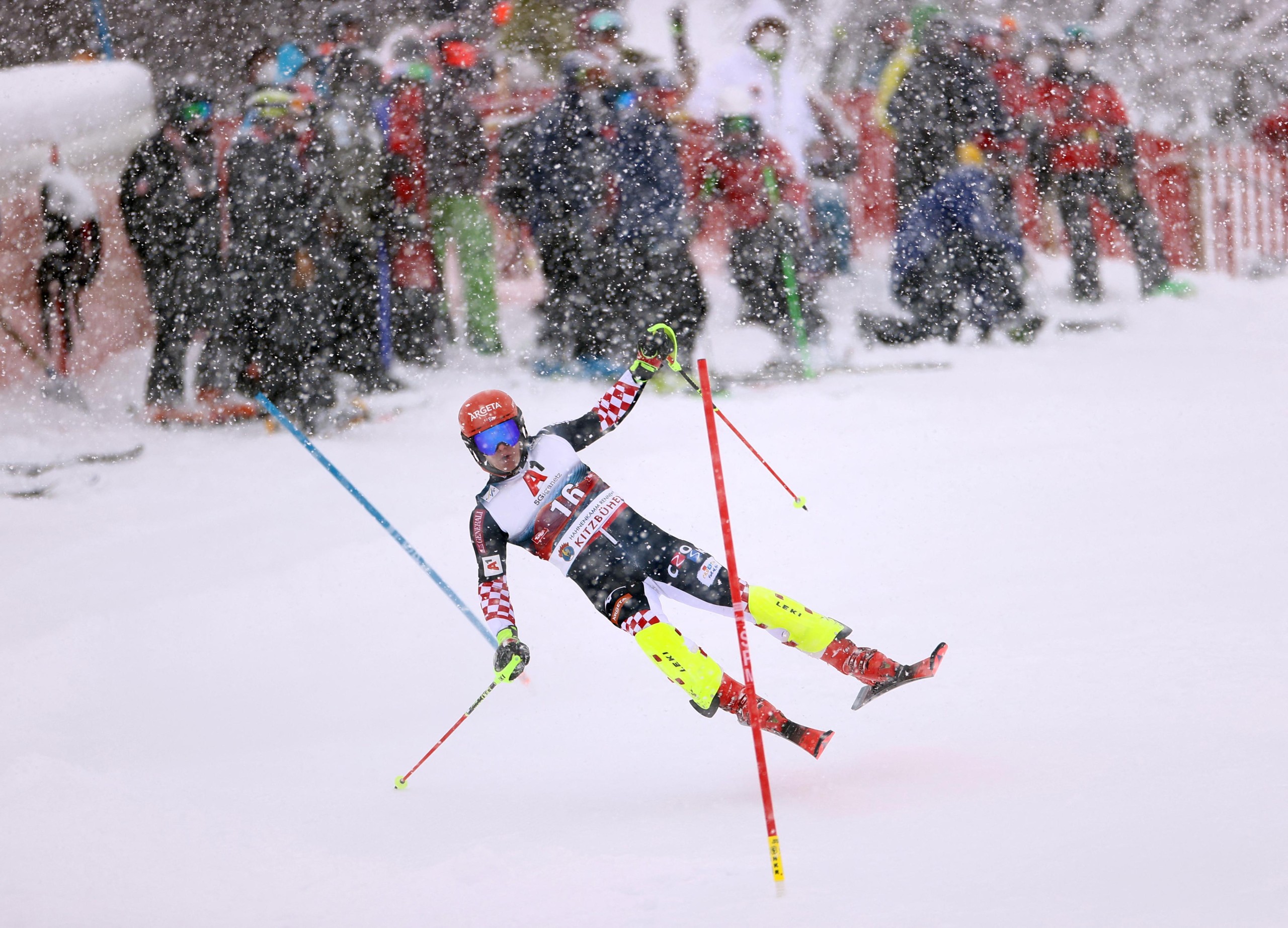 Alpine Skiing - FIS Alpine Ski World Cup - Men's Slalom - Kitzbuehel, Austria - January 22, 2022 Croatia's Filip Zubcic in action during the men's slalom REUTERS/Lisi Niesner Photo: LISI NIESNER/REUTERS