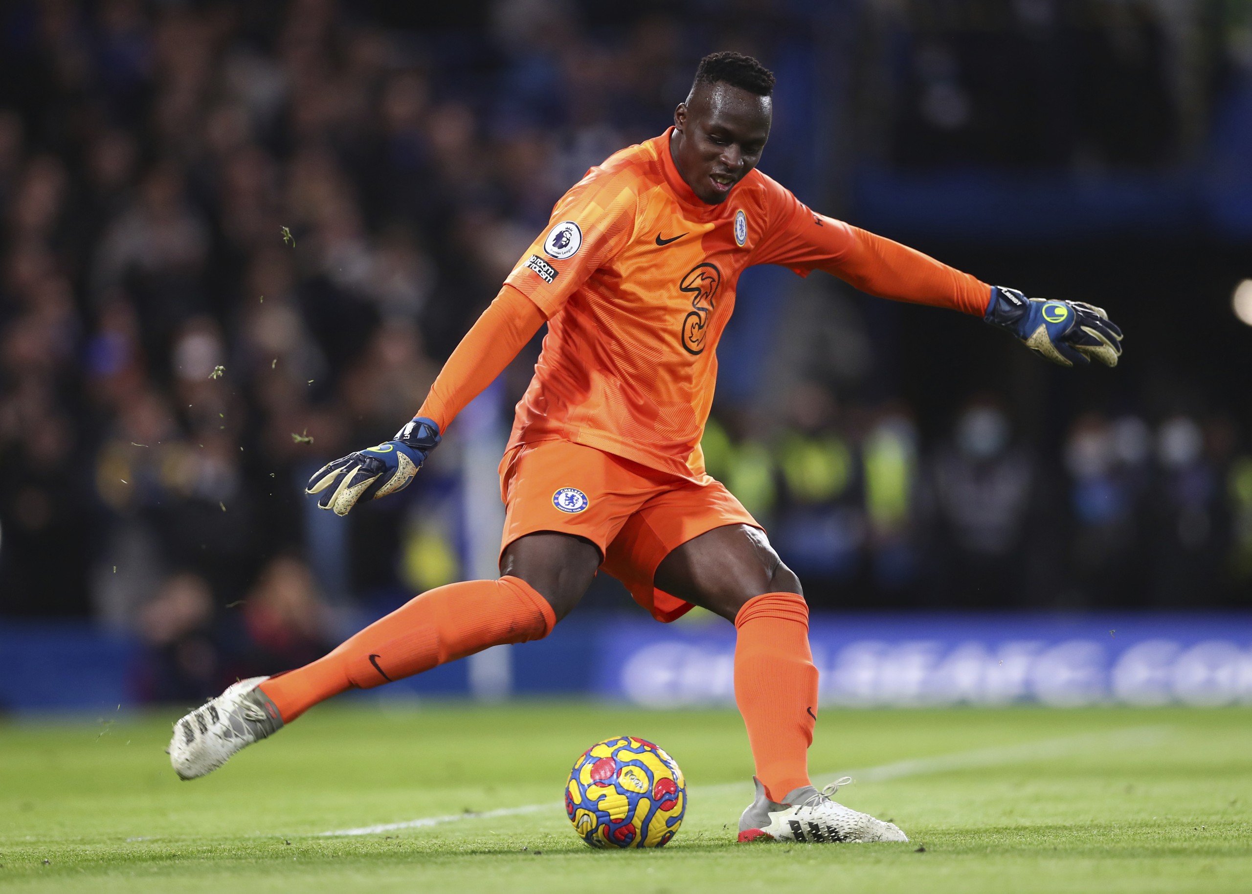 December 29, 2021, London, United Kingdom: London, England, 29th December 2021. Edouard Mendy of Chelsea kicks the ball during the Premier League match at Stamford Bridge, London. Picture credit should read: Jacques Feeney / Sportimage(Credit Image: © Jacques Feeney/CSM via ZUMA Wire) (Cal Sport Media via AP Images)