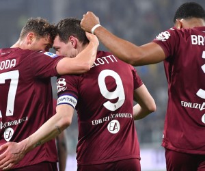 epa09770247 Torino’s Andrea Belotti (C) celebrates after scoring the 1-1 equalizer during the Italian Serie A soccer match Juventus FC vs Torino FC at the Allianz Stadium in Turin, Italy, 18 february 2022.  EPA/ALESSANDRO DI MARCO