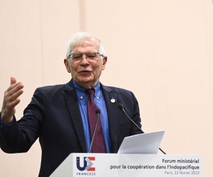 epa09776648 High Representative of the European Union for Foreign Affairs and Security Policy Josep Borrell gestures as he delivers a speech during the Indo-Pacific Ministerial Cooperation Forum as part of the French EU Council Presidency in Paris, France, 22 February 2022. The forum brings together foreign ministers of EU member states and some 30 countries in the Indo-Pacific region, representatives of European institutions and representatives of the main regional organizations.  EPA/CHRISTOPHE ARCHAMBAULT / POOL MAXPPP OUT