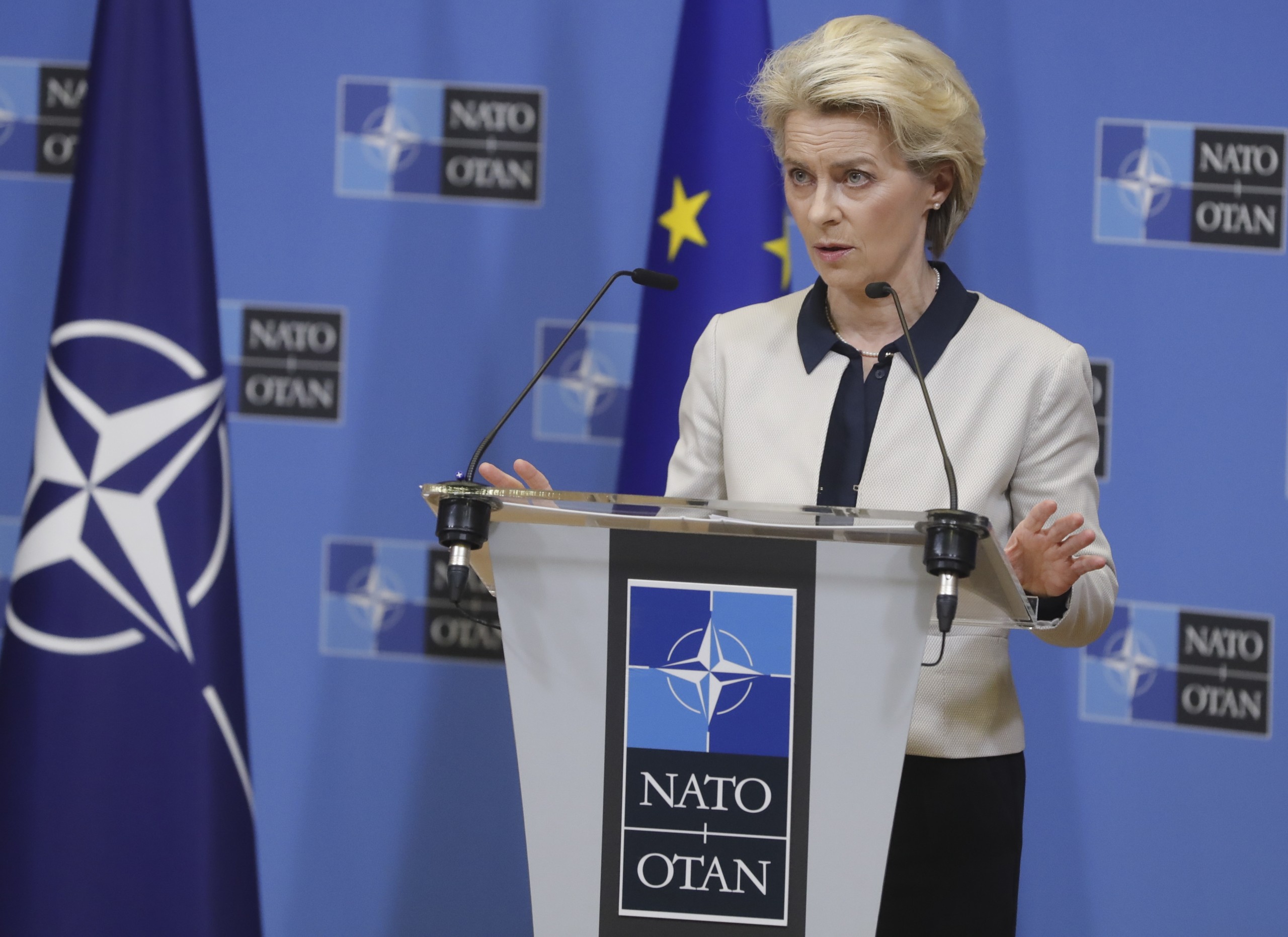 epa09780786 European Commission President Ursula von der Leyen speaks during a press conference following a special North Atlantic Council (NAC) meeting in light of Russia's aggression against Ukraine, in Brussels, Belgium, 24 February 2022. Russian troops entered Ukraine on 24 February prompting the country's president to declare martial law.  EPA/STEPHANIE LECOCQ