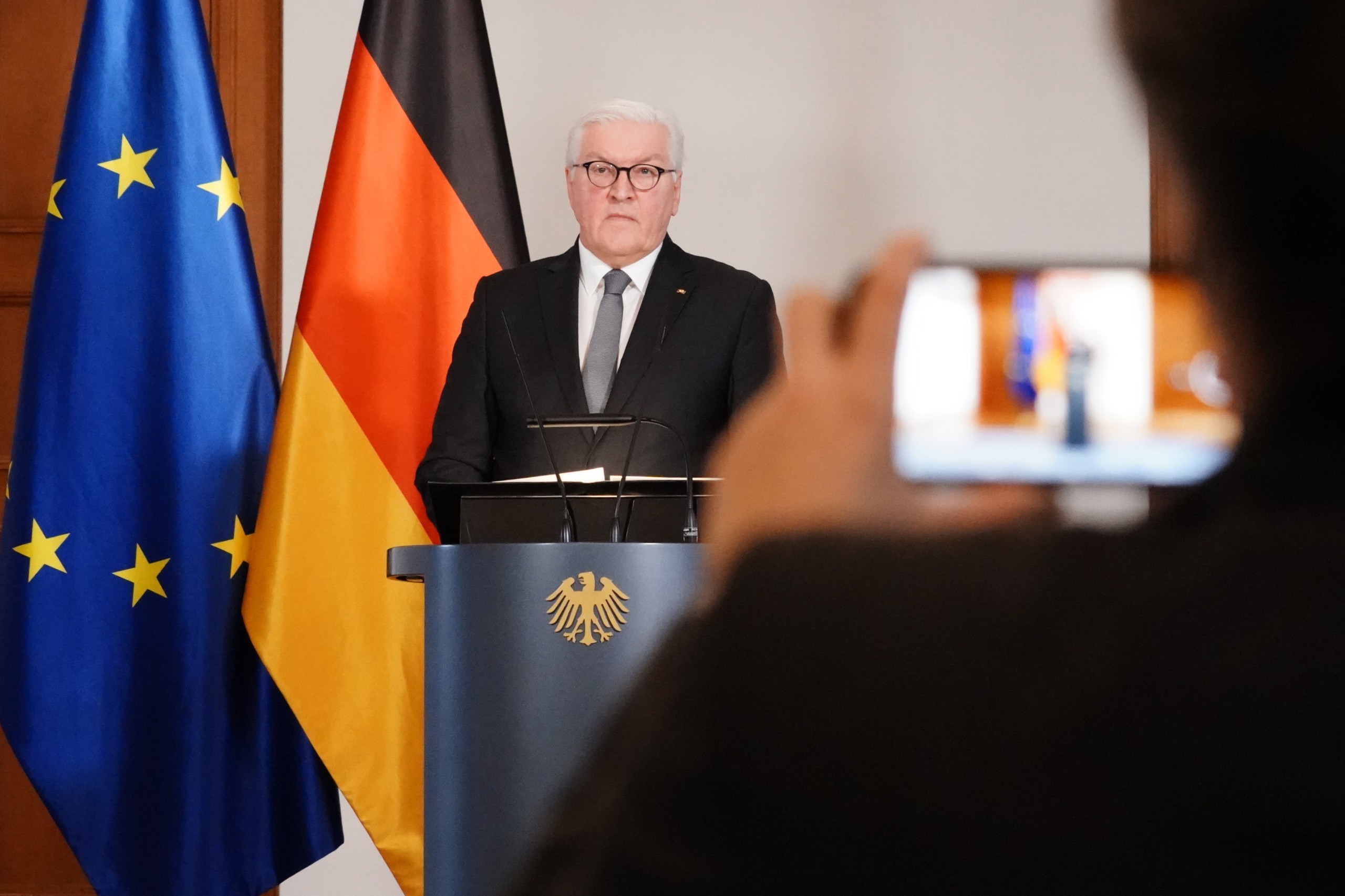 epa09783978 German President Frank-Walter Steinmeier delivers a statement at Bellevue Palace in Berlin, Germany, 25 February 2022. Russia launched a military operation against Ukraine on the early hours of 24 February.  EPA/CLEMENS BILAN