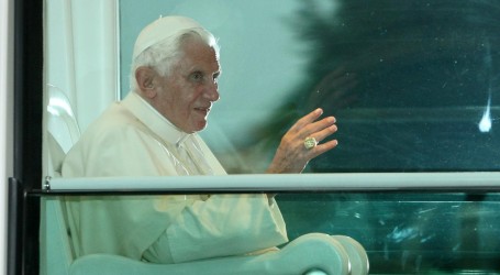 Nakon njemačke istrage: Bivši papa Benedikt ispričao se žrtvama zlostavljanja