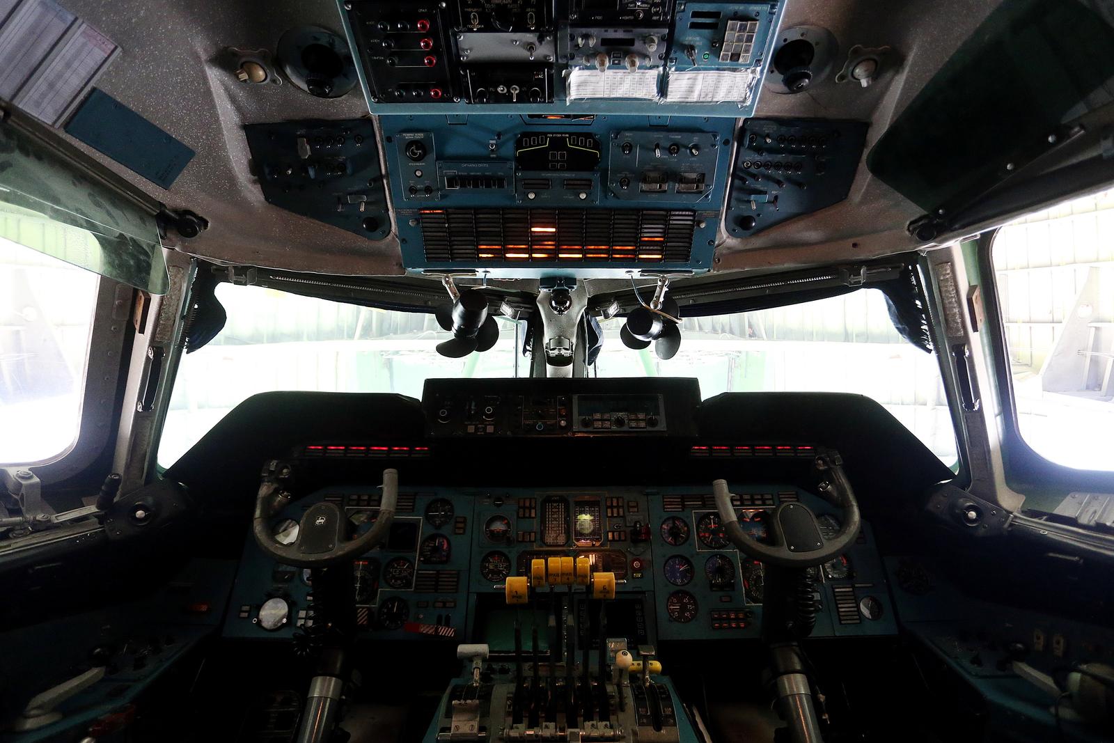 09.11.2013., Zagreb - Unutrasnjost najveceg aviona na svijetu, Antonov 225.rPhoto: Borna Filic/PIXSELL