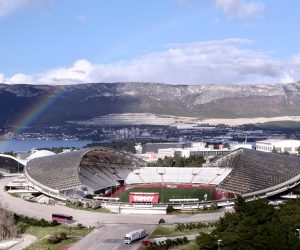 16.02.2022., Split - Stadion na Poljudu zbog kratkotrajne kise na trenutak uljepsala duga. Photo: Ivo Cagalj/PIXSELL