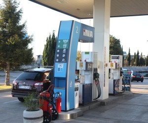 18.01.2022., Sibenik - Najavljeno novo poskupljenje docekalo je jutros vozace na benzinskim crpkama.
  Photo: Dusko Jaramaz/PIXSELL