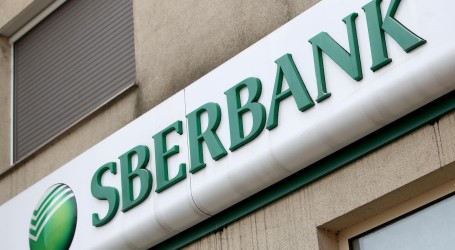 HNB proglasila dvodnevni moratorij za Sberbank. Građani dnevno na raspolaganju imaju 7280 kuna