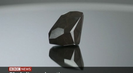 Tajanstveni crni dijamant ‘Enigma’ na dražbi, vrijedi između četiri i sedam milijuna dolara