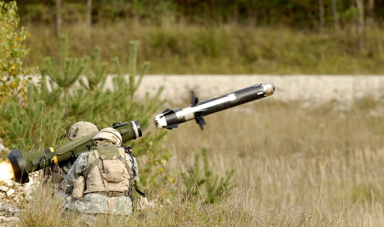 U.S. Army Soldiers from the 173rd Airborne Brigade Combat Team fire an FGM-148 Javelin anti-tank guided missile during training in Grafenwoehr, Germany, Oct. 24, 2006, in preparation for deployment. Soldiers with the 173rd are training together for the f irst time since their unit transformation into a brigade combat team. (U.S. Army photo by Gary L. Kieffer) (Released)