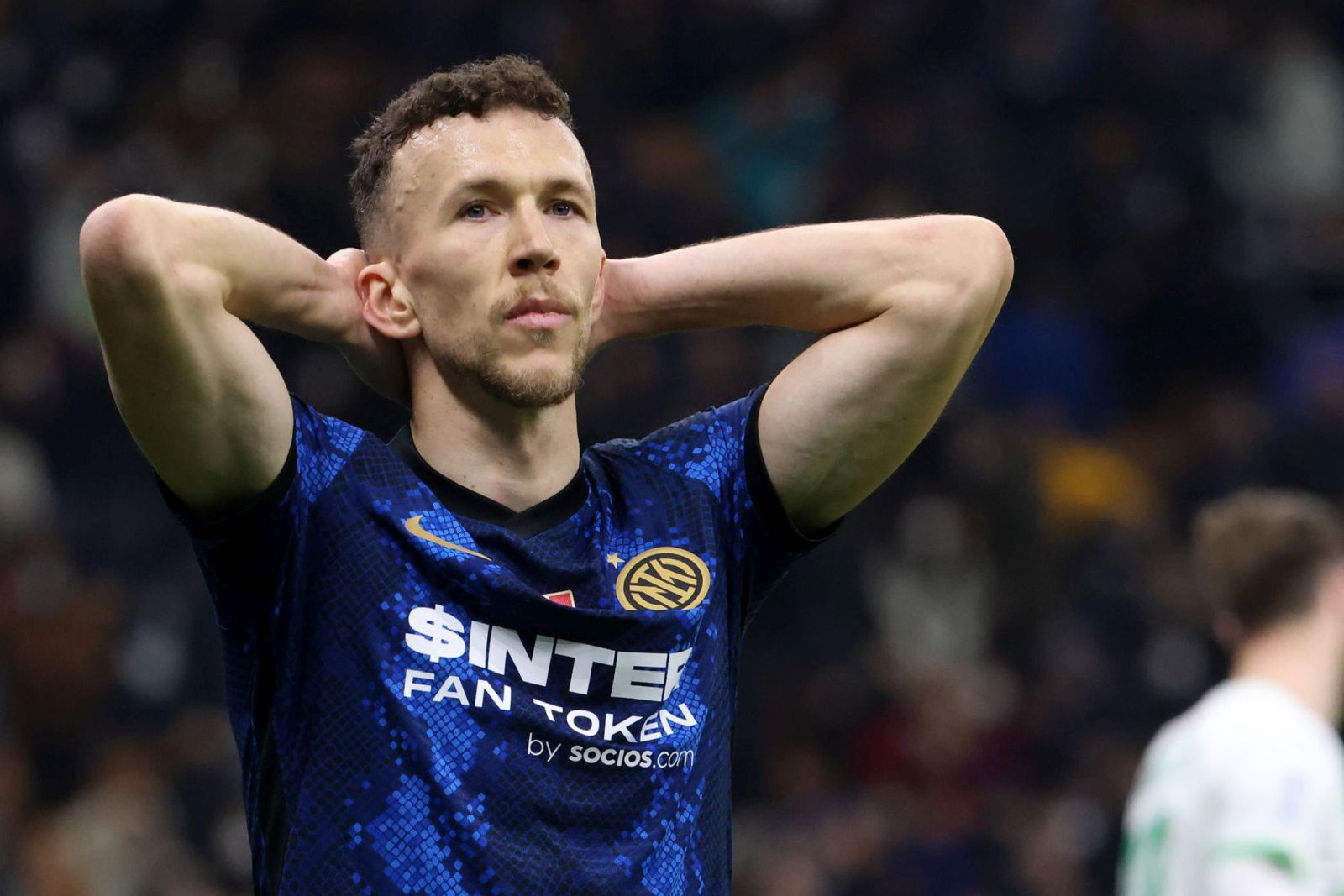 epa09774810 Inter Milan’s Ivan Perisic reacts during the Italian Serie A soccer match between FC Inter and Sassuolo at Giuseppe Meazza stadium in Milan, Italy, 20 February 2022.  EPA/MATTEO BAZZI