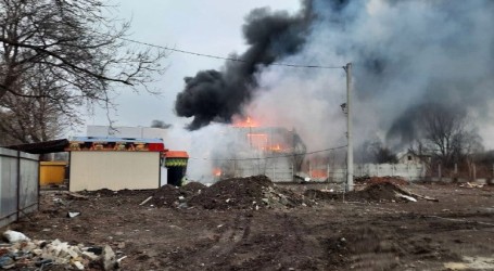 U tijeku žestoke borbe na sjeveroistoku: Čuju se eksplozije u Harkivu, pucnjevi u Mikolajivu…