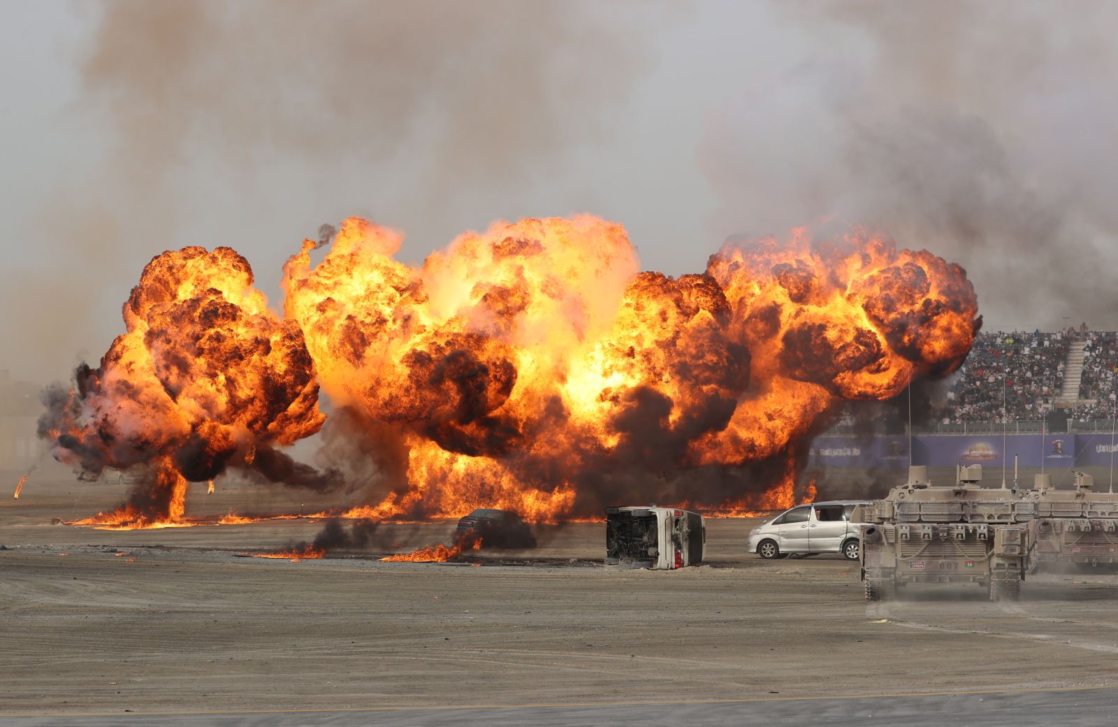 epa09805579 Fires during a military exercise show 'Union Fortress 8' as part of EXPO 2020 Dubai in Gulf Emirates of Dubai, United Arab Emirates, 06 March 2022.  EPA/ALI HAIDER