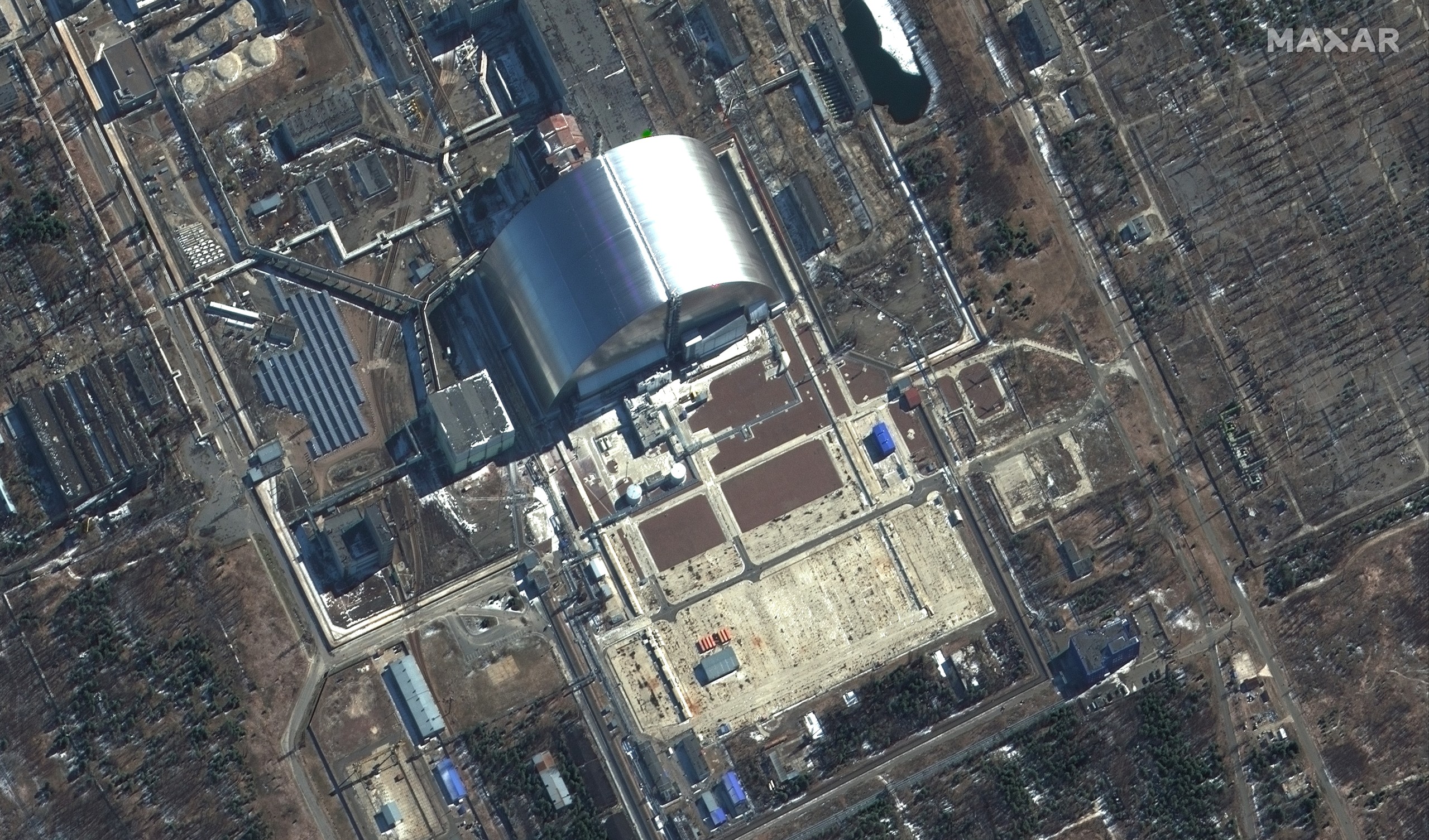 epa09816375 A handout satellite image made available by Maxar Technologies shows an overview of Chernobyl Nuclear Power Plant, Ukraine, 10 March 2022.  EPA/MAXAR TECHNOLOGIES HANDOUT -- MANDATORY CREDIT: SATELLITE IMAGE 2022 MAXAR TECHNOLOGIES -- THE WATERMARK MAY NOT BE REMOVED/CROPPED -- HANDOUT EDITORIAL USE ONLY/NO SALES