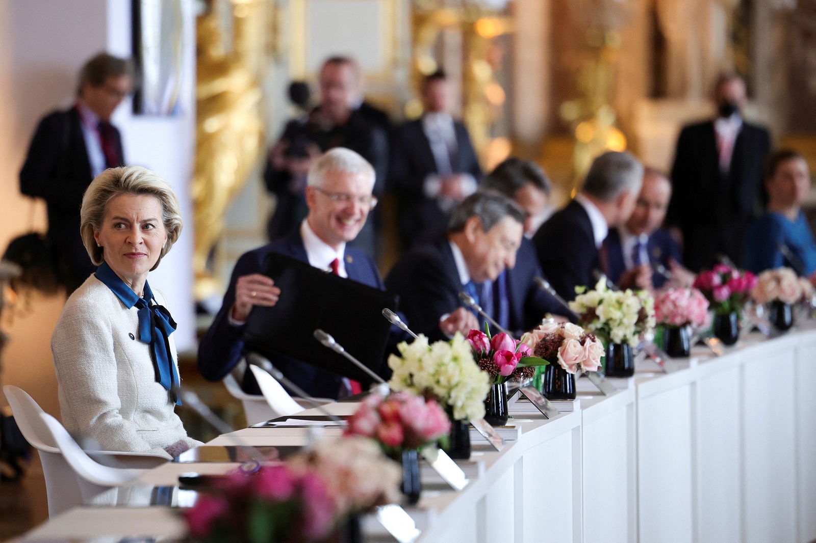 epa09816740 President of the European Commission Ursula von der Leyen attends an informal summit of EU leaders at the Chateau de Versailles (Versailles Palace) in Versailles, near Paris, France, 11 March 2022. EU heads of state and government met at the Versailles summit to discuss further sanctions against Russia for aggression against Ukraine, including sanctions on banks and individuals.  EPA/SARAH MEYSSONNIER / POOL  MAXPPP OUT