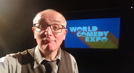 Pedja Bajović na ‘World Comedy Expo’ turneji: “Fora o Zelenskom i Putinu prvo je izazvala vakuum u prostoriji, a onda eksploziju smijeha”