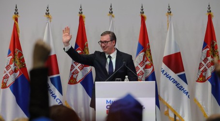 I dužnosnici Vučićeva SNS-a protive se neodlučnosti Srbije