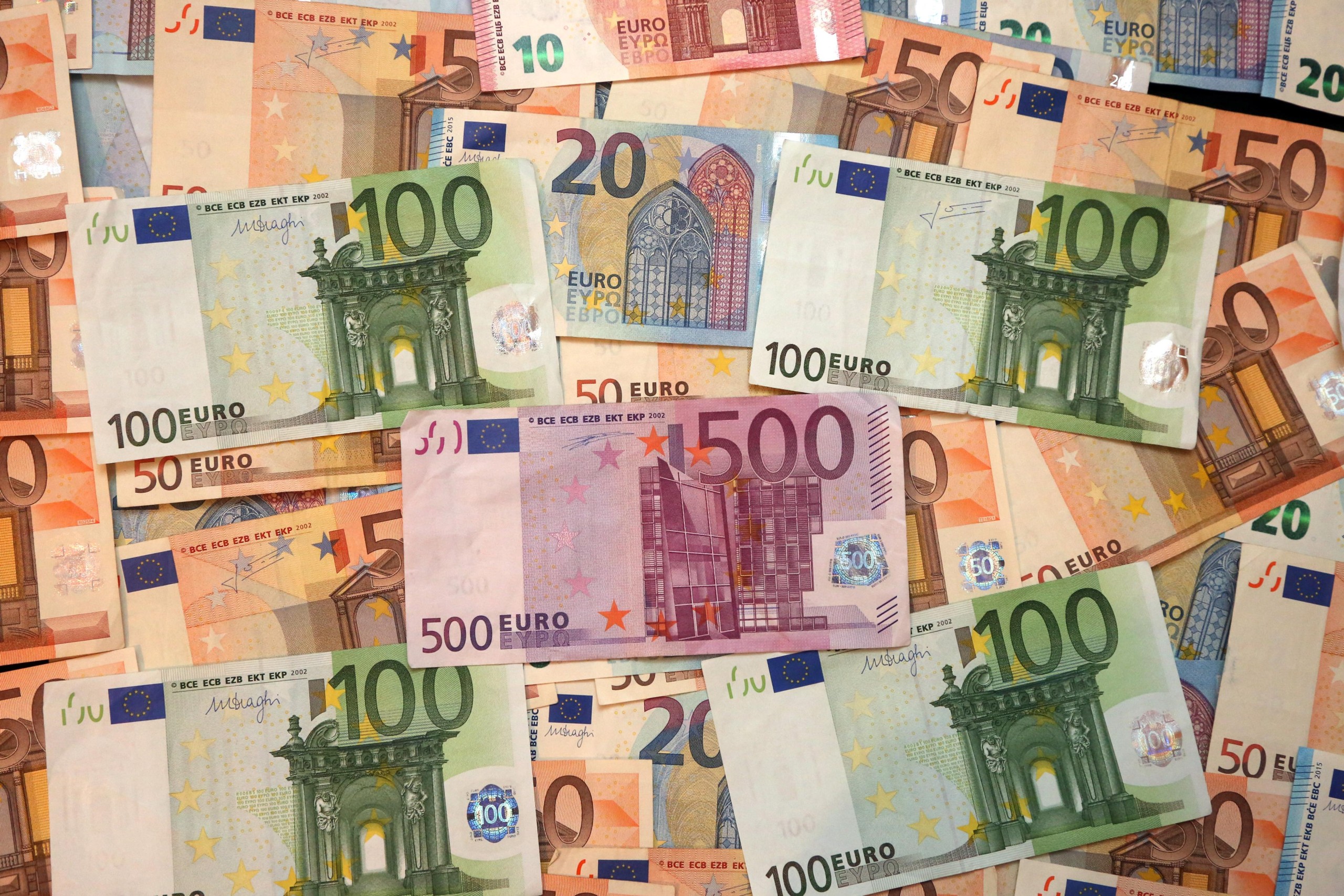 12.02.2016., Sibenik - Euro, jedinstvena europska valuta koja je u uporabi 1. sijecnja 1999. "nPhoto: Dusko Jaramaz/PIXSELL