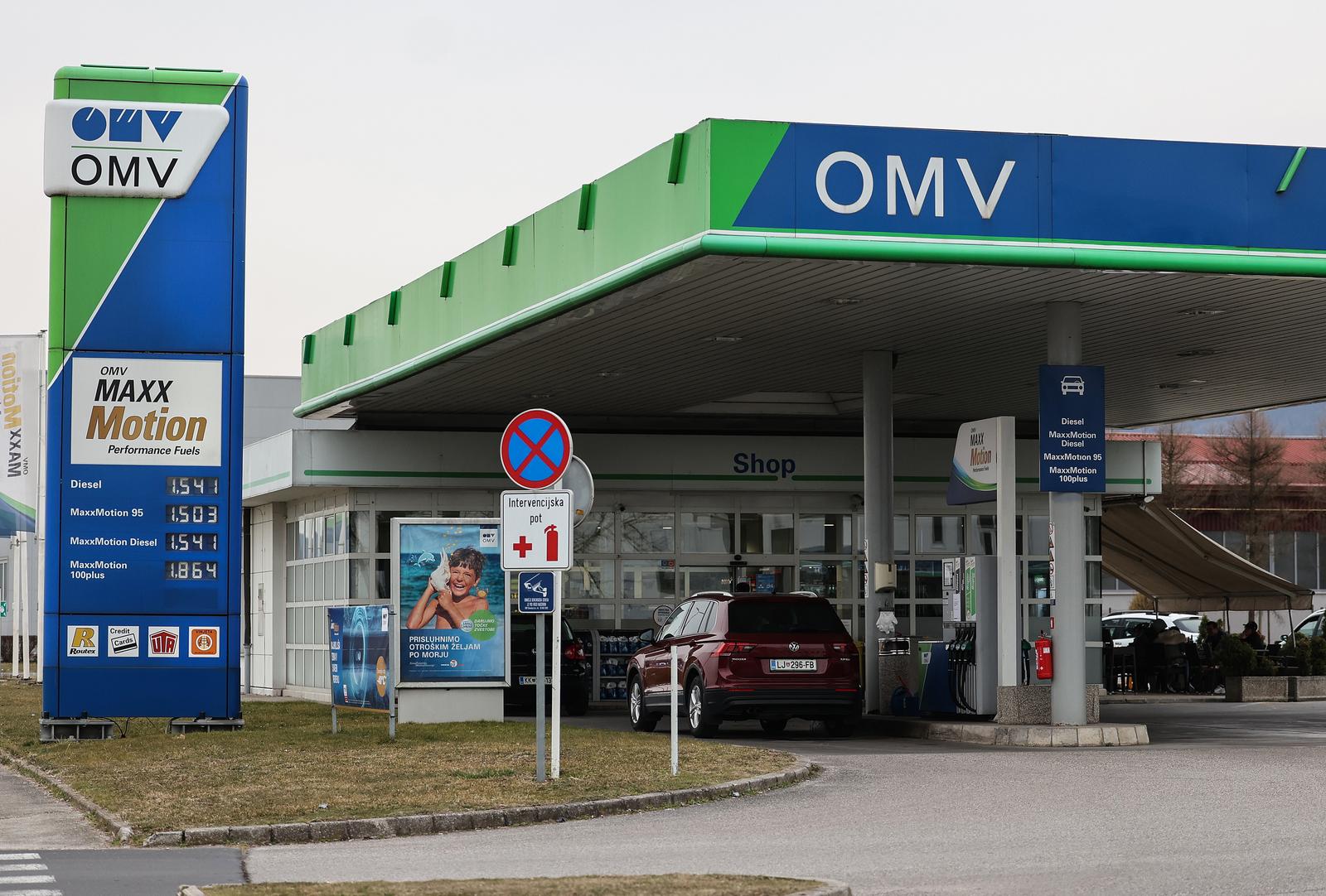 15.03.2022., Brezice, Slovenija -  Benzinska postaja OMW i cijene goriva u susjednoj Sloveniji. Photo: Marko Prpic/PIXSELL