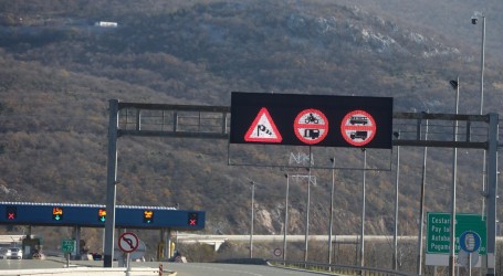 Jak vjetar stvara probleme u prometu na Jadranskoj magistrali, A1 i A6