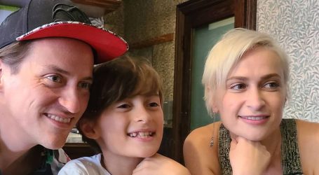 Roditelji ubijene snimateljice Halyne Hutchins “zarobljeni” u Kijevu