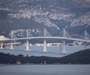 31.01.2022., Drace, poluotok Peljesac - Pogled na Peljeski most s poluotoka Peljesca. Photo: Grgo Jelavic/PIXSELL