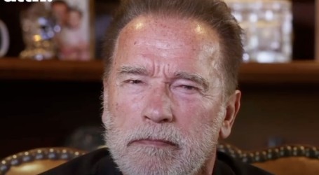 Arnold Schwarzenegger posjetio Auschwitz i ostavio zbunjujuću poruku
