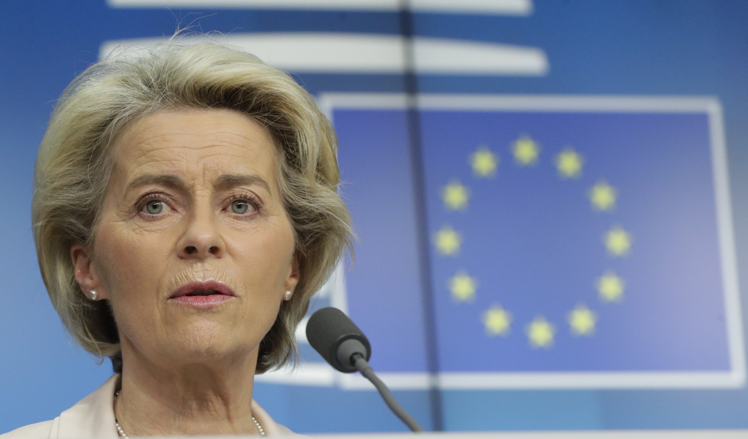 epa09849654 European Commission President Ursula von der Leyen gives a press conference at the end of a two day European Council Summit in Brussels, Belgium, 25 March 2022.  EPA/OLIVIER HOSLET
