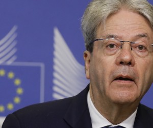 epa09861571 European Commissioner for Economy Paolo Gentiloni speaks during a press briefing in Brussels, Belgium, 31 March 2022. The Wise Persons Group on Challenges Facing the Customs Union (WPG) presented a report that will feed into a wide, inter-institutional debate on the future of the EU Customs Union. The WPG was appointed by Commissioner Paolo Gentiloni in September 2021 to propose innovative solutions for the most pressing issues faced by the Customs Union.  EPA/OLIVIER HOSLET
