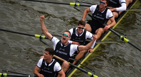 Najslavnija veslačka utrka vratila se u London: Oxford bolji od Cambridgea