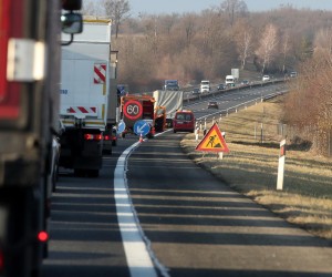11.02.2022.,  Zagreb - Oko 4.20 na autocesti A1, u blizini Demerja doslo je do prometne nesrese u kojoj je smrtno stradala jedna osoba. Policijski ocevid je u tijeku, a premet se odvija usporeno jednom prometnom trakom. Photo: Igor Kralj/PIXSELL