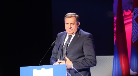 SAD uvjerene da Dodik planira podjelu BiH, on tvrdi da su to laži
