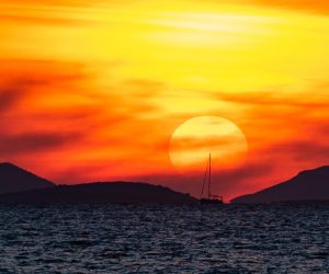 28.10.2021.,Tribunj - Zalazak sunca iznad Tribunja Photo: Bruno Fantulin/PIXSELL