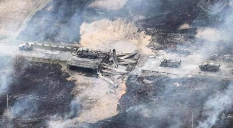 Ukrajinska vojska uništila most u trenutku kad je prolazio ruski vojni konvoj: “Sad je to staro željezo”