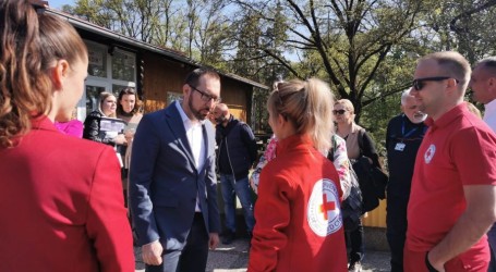 Gradonačelnik Tomašević posjetio ukrajinske izbjeglice u Gradu mladih u Zagrebu