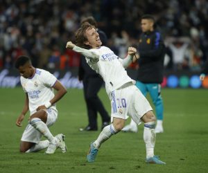 epa09887194 Real Madrid's midfielder Luka Modric celebrates at the end of the UEFA Champions League quarter final second leg soccer match between Real Madrid and Chelsea held at Santiago Bernabeu Stadium, in Madrid, Spain, 12 April 2022.  EPA/JUANJO MARTIN