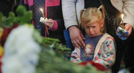AP: U bombardiranju kazališta u Mariupolju ubijeno dvostruko više ljudi nego što se mislilo