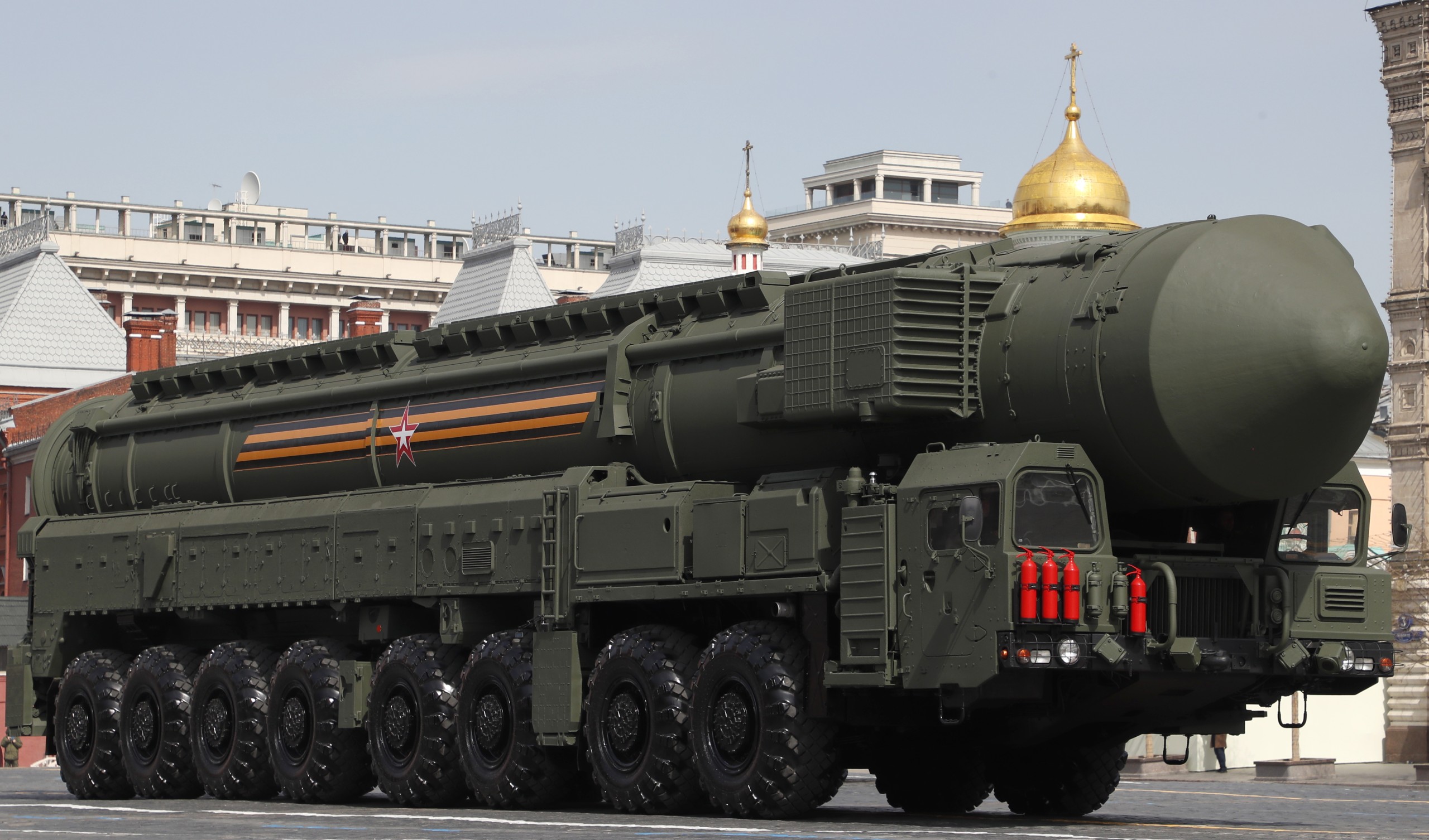 epa09931358 A Russian Yars intercontinental ballistic missile launcher takes part in the Victory Day military parade general rehearsal in the Red Square in Moscow, Russia, 07 May 2022. The Victory Day military parade will take place 09 May 2022 in the Red Square to mark the victory of the Soviet Union over Nazi Germany in World War II.  EPA/MAXIM SHIPENKOV
