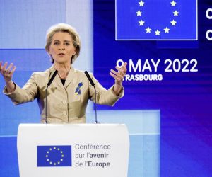epa09935664 European Commission President Ursula von der Leyen delivers a speech during the closing event of the Conference on the Future of Europe at the European Parliament in Strasbourg, France, 09 May 2022.  EPA/RONALD WITTEK