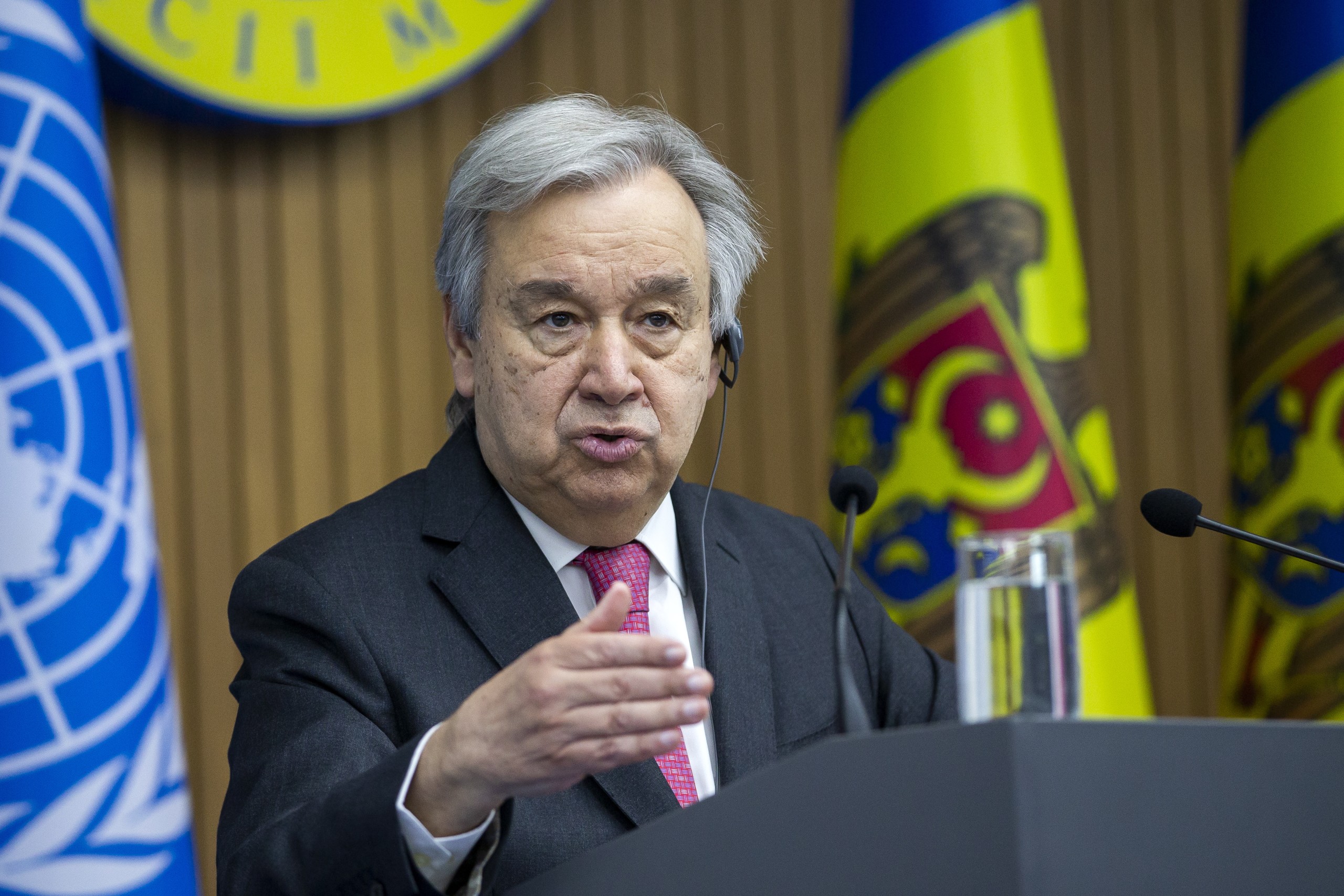 epa09936588 UN Secretary-General Antonio Guterres gestures during a joint press conference with Moldovan Prime Minister Natalia Gavrilita (not pictured) during his two-day official visit in the government building in Chisinau, Moldova, on 09 May 2022.  EPA/DUMITRU DORU