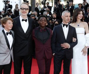 epa09958443 (L-R) Banks Repeta, James Gray, Jaylin Webb, Jeremy Strong, and Anne Hathaway arrive for the screening of 'Armageddon Time' during the 75th annual Cannes Film Festival, in Cannes, France, 19 May 2022. The movie is presented in the Official Competition of the festival which runs from 17 to 28 May.  EPA/SEBASTIEN NOGIER