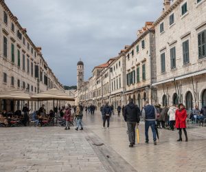 06.03.2022., Stara gradska jezgra, Dubrovnik - Gradski kadrovi tijekom tmurnog zimskog dana Photo: Grgo Jelavic/PIXSELL